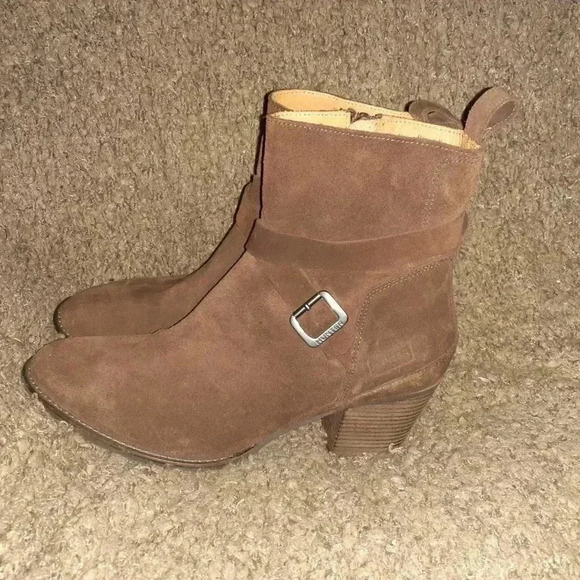 HUNTER-Refined Brown Suede-Side Zip Booties-Criss Cross Buckle-Sz 10-Excellent - Picture 2 of 6